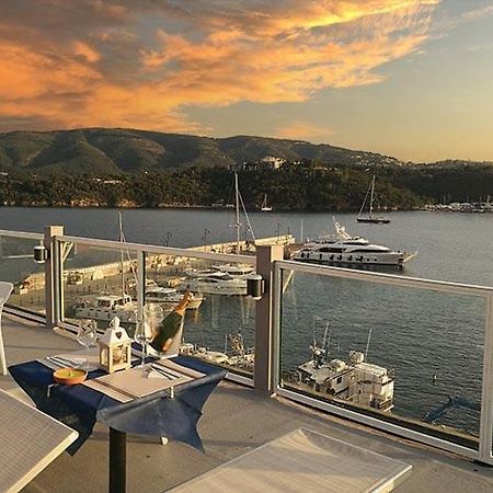 Hotel Belmare Porto Azzurro Eksteriør billede