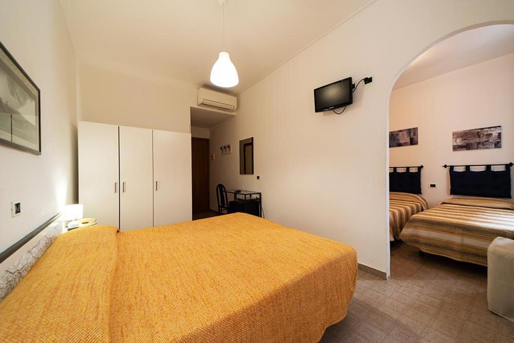 Hotel Belmare Porto Azzurro Eksteriør billede