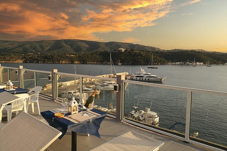 Hotel Belmare Porto Azzurro Eksteriør billede