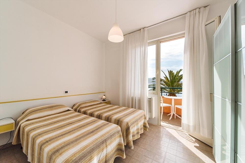 Hotel Belmare Porto Azzurro Eksteriør billede