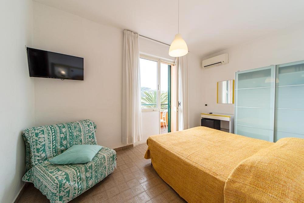 Hotel Belmare Porto Azzurro Eksteriør billede