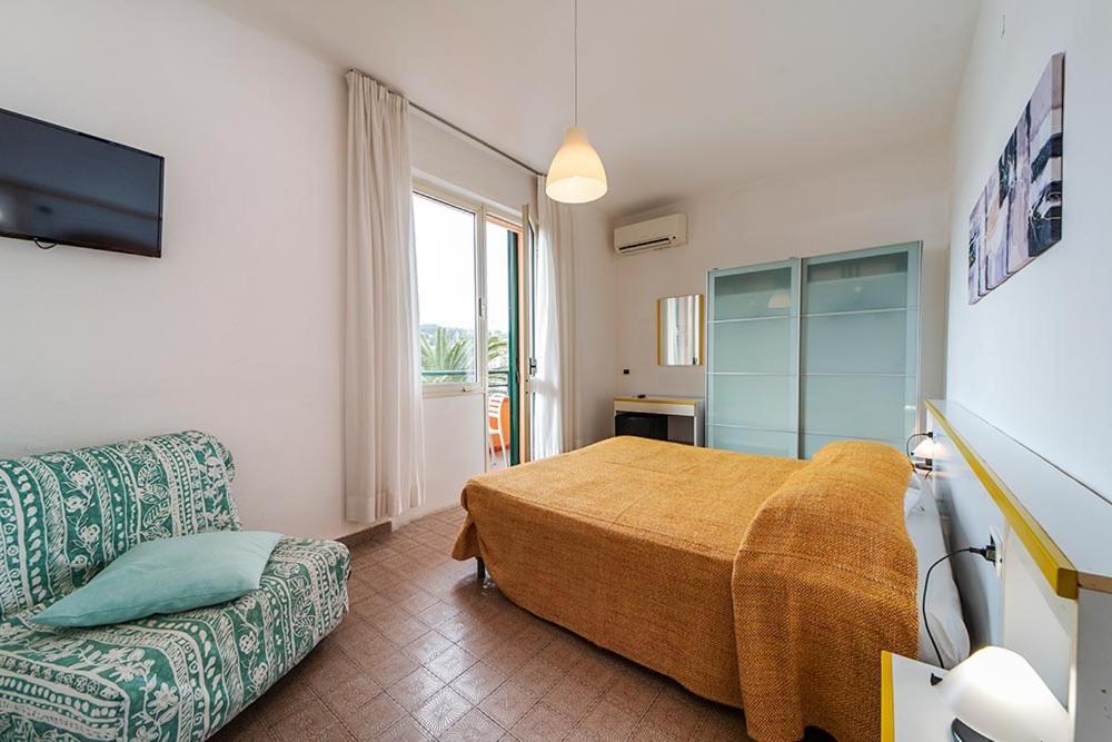 Hotel Belmare Porto Azzurro Eksteriør billede