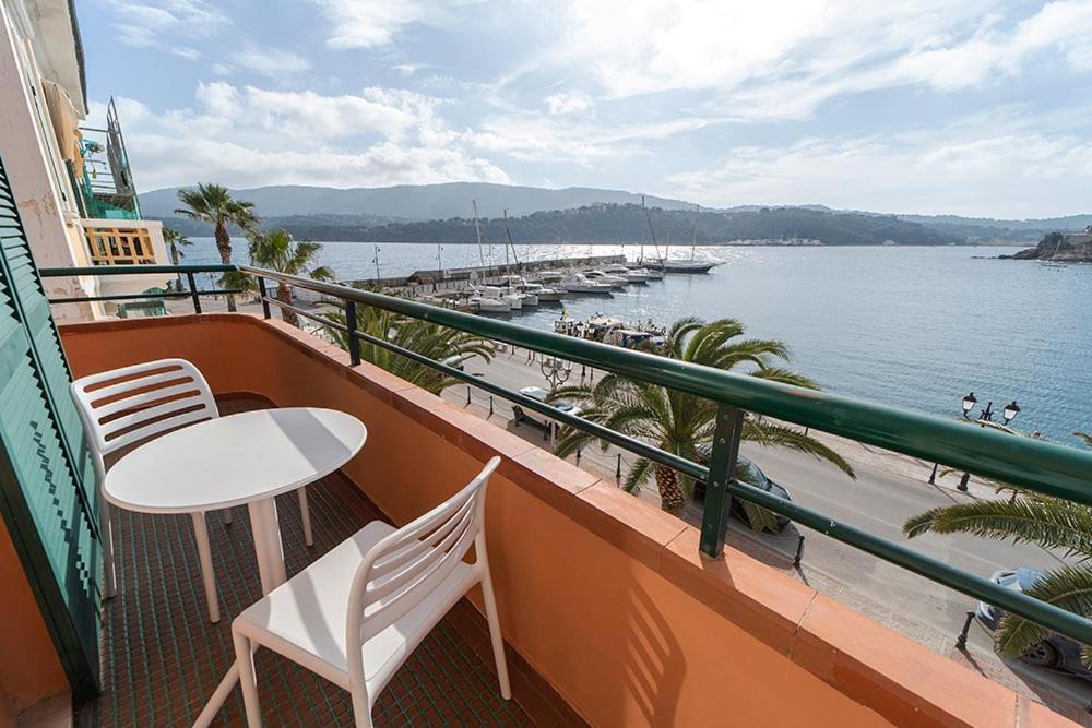 Hotel Belmare Porto Azzurro Eksteriør billede