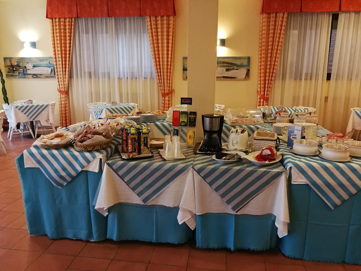 Hotel Belmare Porto Azzurro Eksteriør billede
